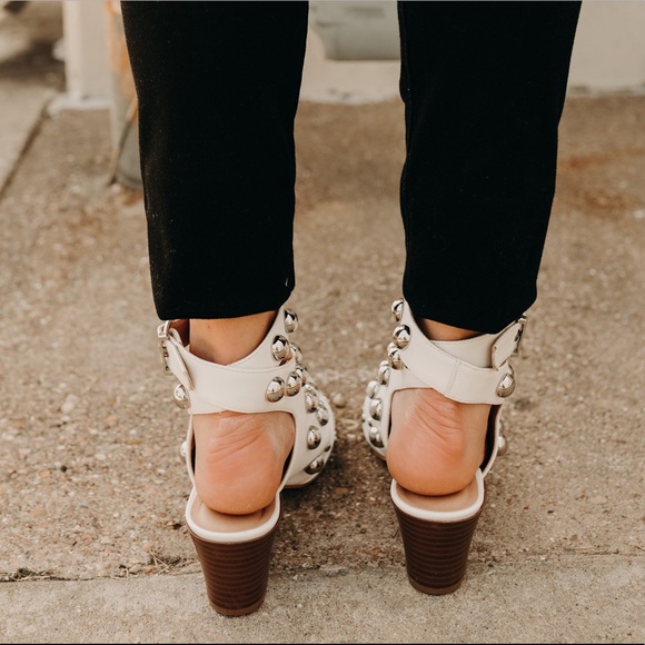 WHITE STUD BOOTIES - Picture 5 of 5